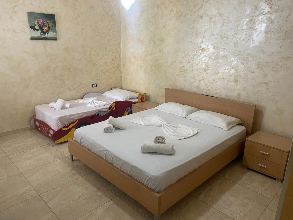 1-Stunning Sea View Apartments! Sarandë Exteriér fotografie