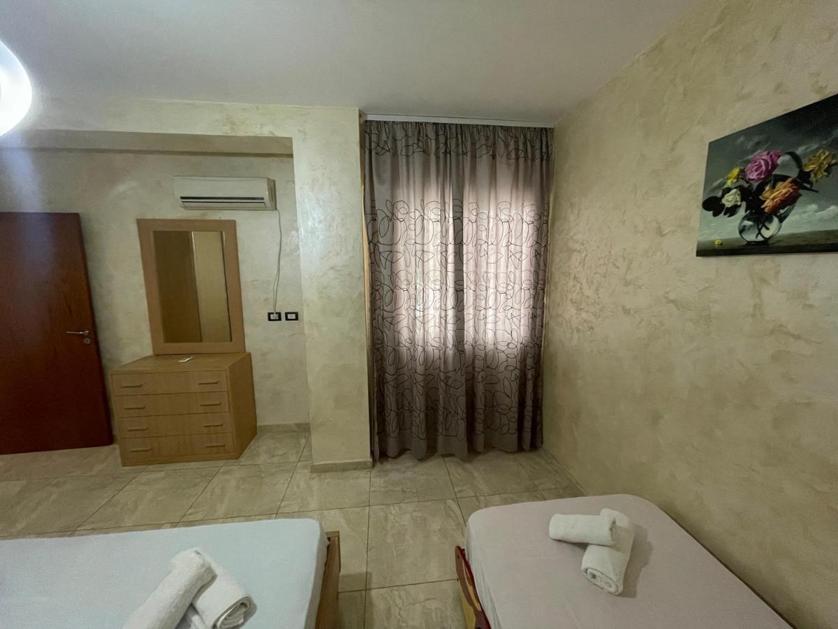1-Stunning Sea View Apartments! Sarandë Exteriér fotografie